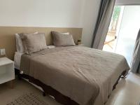 Suite Lit King-Size avec Balcon