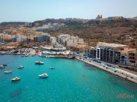 Pretty Beachfront Penthouse in Mellieha - B&B