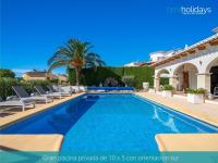 Villa Eliana by HMR Holidays - B&B