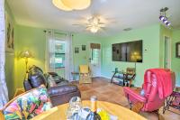 Vibrant Rockledge Home about 2 Mi to Cocoa Village! - B&B