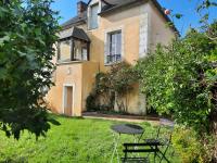 Maison avec jardin dans petit bourg typiquement Percheron - Le Colombier - B&B Boissy-Maugis