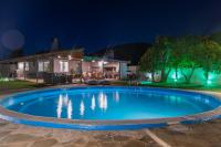 Cuervo Poolside Villa - B&B