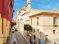 HomeySeville- Bright Apartment at Santa Cruz 6 pax, Parking Optional - Chambres d'hôtes Séville