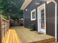 Sandy Cove Cottage - B&B Crystal Beach