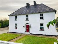 Entire Farmhouse in Tipperary - B&B Nenagh