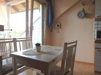 Apartment mit Balkon