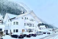 B&B Ischgl - Apart Laresch - Bed and Breakfast Ischgl