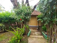 Deluxe Bungalow with Garden View