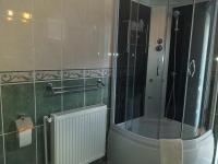 Standard Zimmer mit Kingsize-Bett