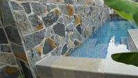 PENTHOUSE STOLIV Villa located 5 meters from the sea SPA-Pool Exclusive Terrace,Private Jetty Sunbeds, Pebble Beach, Secluded location Total area 375m2 at your disposal - Chambres d'hôtes Kotor