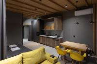 Appartamento con 1 Camera da Letto, Balcone e Vista Montagna