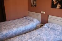 B&B Milagro - HOSTAL BURGALES - Bed and Breakfast Milagro