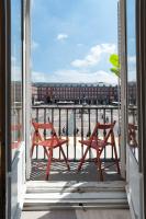 PLAZA MAYOR groups by MONARO***** - B&B Madrid