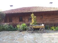 кьща за гости Свети Никола - B&B Zheravna