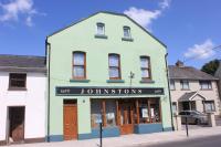 Johnston House: Historic Village Retreat - B&B