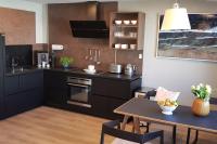 City-Appartment schick, Einzelgarage inkl - B&B Friedrichshafen