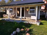 Domek nad jeziorem, a morze w gratisie - Bed and Breakfast
