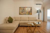 Miku Apartment-Sophisticated 2BD Apartment At Taiwan - B&B Tirana