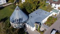 B&B Kelheim - dreamcation - Ehemalige KIRCHE mit Haus bis 25 Personen, 3D-Tour, Garten, Terrasse, BBQ - Bed and Breakfast Kelheim