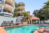Cosy apartment with ocean views, Sunshine Beach - Bed and Breakfast