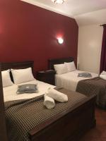 Familienzimmer mit Doppelbett