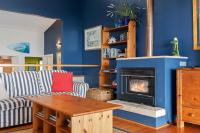 Tru Blu - Enjoy Sweeping 180 Degree Views of Gracetown in this Modern Family Beach House - Chambres d'hôtes Gracetown