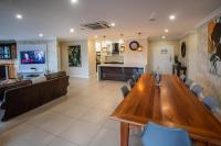 Stay at The Point - Peaceful Plentiful Penthouse - B&B Durban