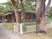 Pet Friendly Tomaree Rd 142 Shoal Bay - B&B