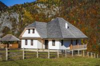 Pensiunea Hodăița - B&B
