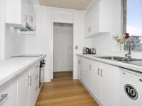 Tasman Towers Unit 13 - B&B The Entrance