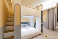 Vierbettzimmer mit Balkon