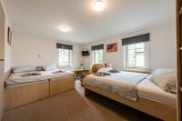 Vierbettzimmer mit eigenem Bad