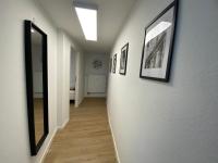 ☆FEWO ALTES KINO - MODERN - QUIET - 65M² - TV - NETFLIX - WLAN☆ - Chambres d’hôtes Mömlingen