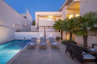ADRIATIC DREAM - Luxury Apartment & Private Pool only for You - Chambres d’hôtes Crikvenica