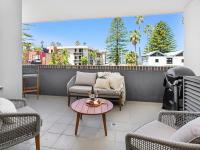 Bikinis and Martinis - B&B Kiama
