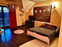 Studio with Spa Bath