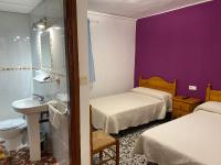 Twin Room with Private Bathroom