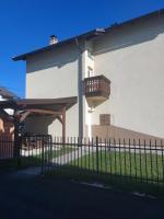 Apartman Milena Pale - dva garazna parking mjesta - Chambres d’hôtes