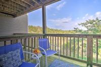 B&B Branson - Branson Apartment with Pool - 5 Mi to Marvel Cave! - Bed and Breakfast Branson