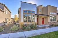 Sleek and Modern Townhome about 11 Mi to Dtwn Boise - B&B