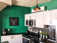 BO-BOU Suite - Bed and Breakfast Los Angeles