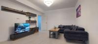 Alexis Spacious MODERN apartment - Ferienwohnung
