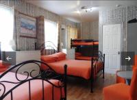 Family Room (3 Adults and 3 Children)