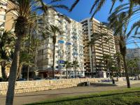 Malagueta Beach Front Mediterranean Apartment - B&B Málaga