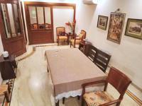 3 Bed Flat - Sleeps 6 - Parking - Wifi - B&B Nuova Delhi