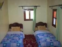 Camera Tripla Classic