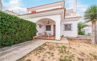 B&B Matalascañas - Awesome Home In Matalascaas With 3 Bedrooms - Bed and Breakfast Matalascañas