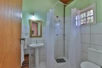 Kamer met Queensize Bed