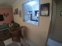 Guaruja. Excelente apartamento, localizado no melhor ponto da Enseada, a 200 m da praia. Possui restaurantes, mini shoppings e boulevard próximosar,  ambém a supermercados, farmácias e ao aquário do Guarujá. - Chambres d'hôtes Guarujá