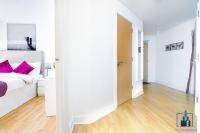 Apartment mit Balkon
